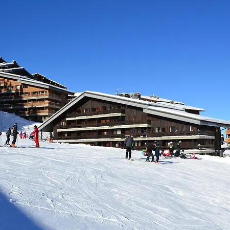Roc De Tougne - Joli Dans Le Centre - Skis Aux Pieds Mae-0477